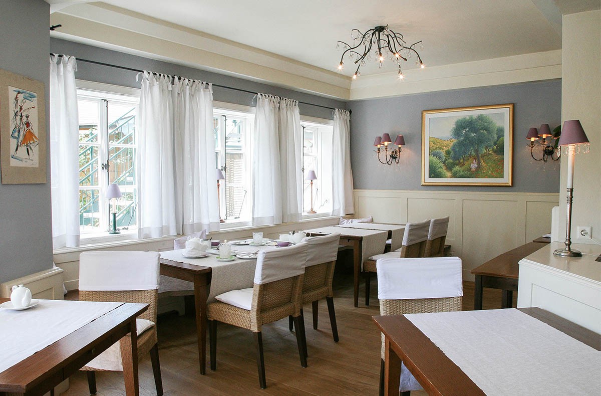 Gemütlich hochwertige Einrichtung im Restaurant Hubertus von Johanna Maier, Filzmoos